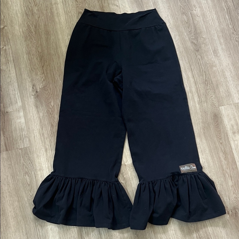 Matilda Jane women’s size Small ruffle pants, no holes or stains